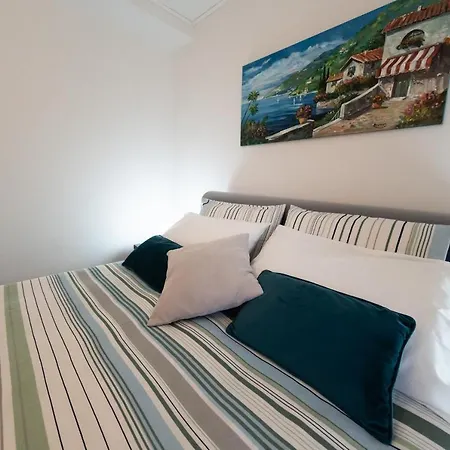 Apartment Family Nest Overlooking - By Rent