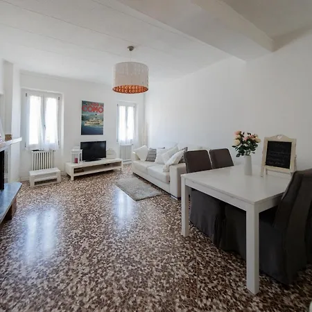 Family Nest Overlooking - By Rent