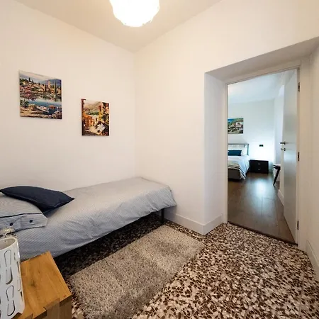 Apartment Family Nest Overlooking - By Rent *