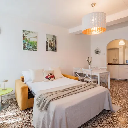 Family Nest On Διαμέρισμα Argegno